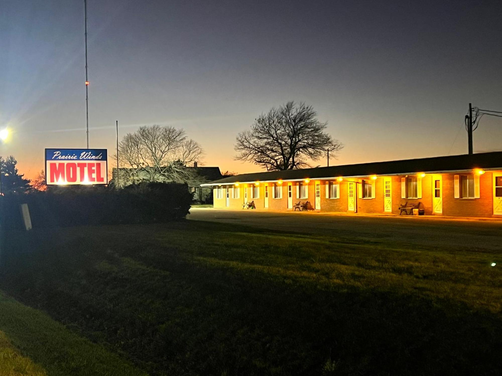 Oyo Hotel Prairie Winds Carthage Keokuk Hwy 136 外观 照片