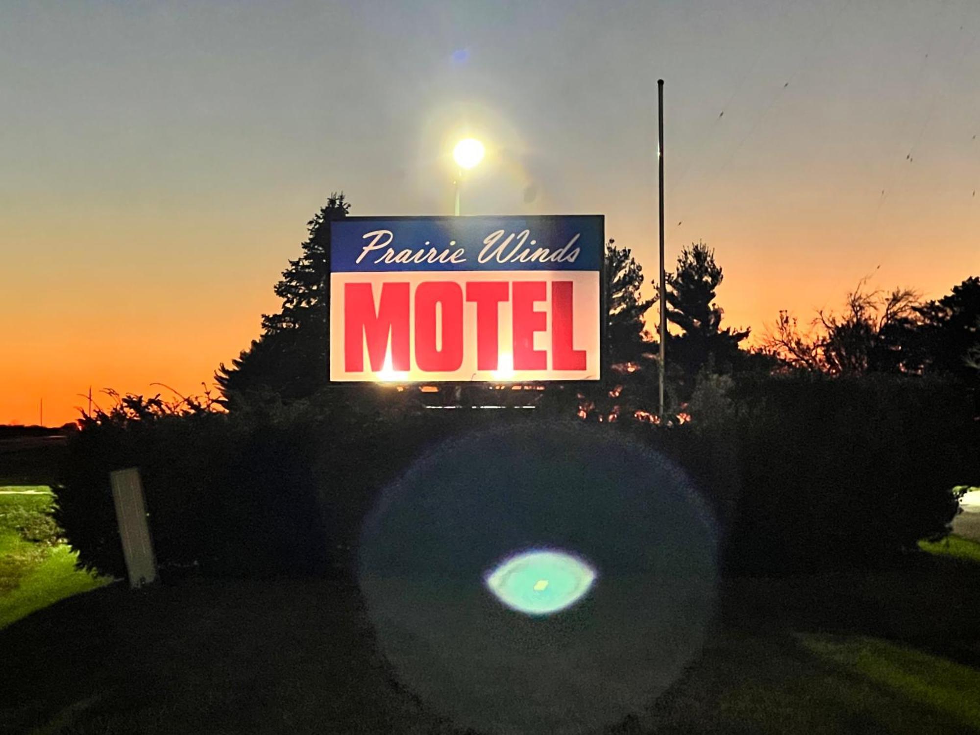 Oyo Hotel Prairie Winds Carthage Keokuk Hwy 136 外观 照片